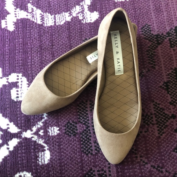 kelly and katie pirassa ballet flats